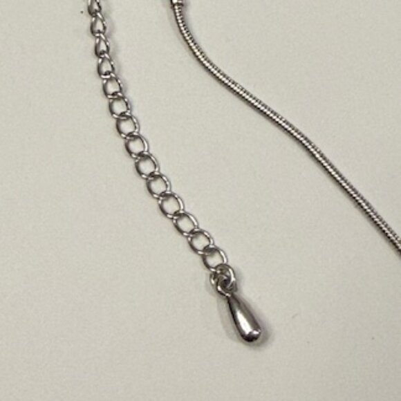 Lia Sophia "CROCHET" Necklace - Picture 8 of 8